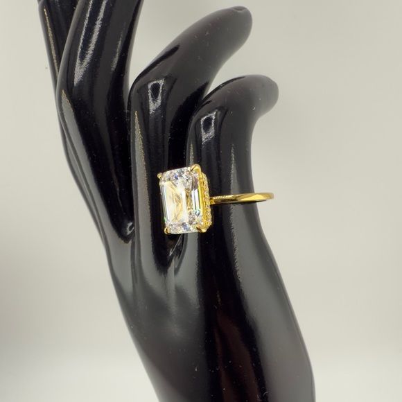 Tanzanite CZ Emerald Cut 4 Karat Solitare Ring .925 Siver Size 7 NEW - Picture 5 of 17